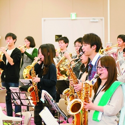 吹奏楽団