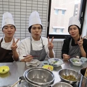 神戸国際調理製菓専門学校には楽しい学校行事がいっぱい!!実習やコンテストなど、充実のイベントが楽しめるキャンパスライフ。