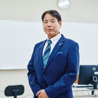 岡本　茂樹