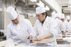 調理では「麺」の授業もしていますよ♪
