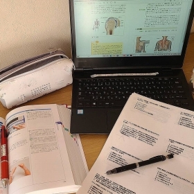 寝る前は自主勉強~!!