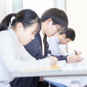 自然豊かな環境は他にはない魅力♪落ち着いた環境での勉強はとても気持ちがよく部活にイベントと充実した時間を過ごせます。