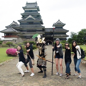 日本の観光名所も案内!