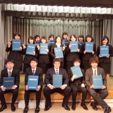 授業を受け単位を取得することで、卒業資格の「短期大学士」「学士」の称号も得られます！