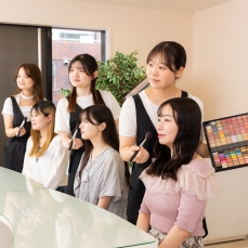 「楽しい」をモットーに好きな美容に取り組んでいます！