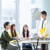 神戸親和大学