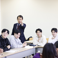 経済学科
