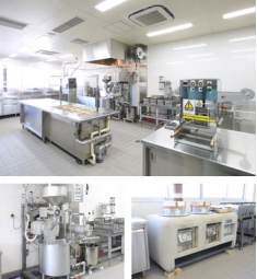 豆腐・湯葉製造室素材の美味しさをいかす製法と職人の技術を体験し、手間隙かけることで出来たての美味しさを学びます。