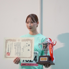 8月