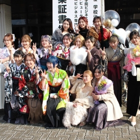 3月