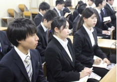 学内就職セミナー