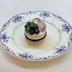 【製菓】ブルーベリーレアチーズケーキ